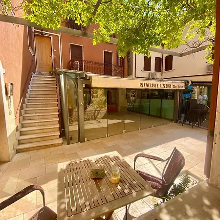Alice Smart Apartment *